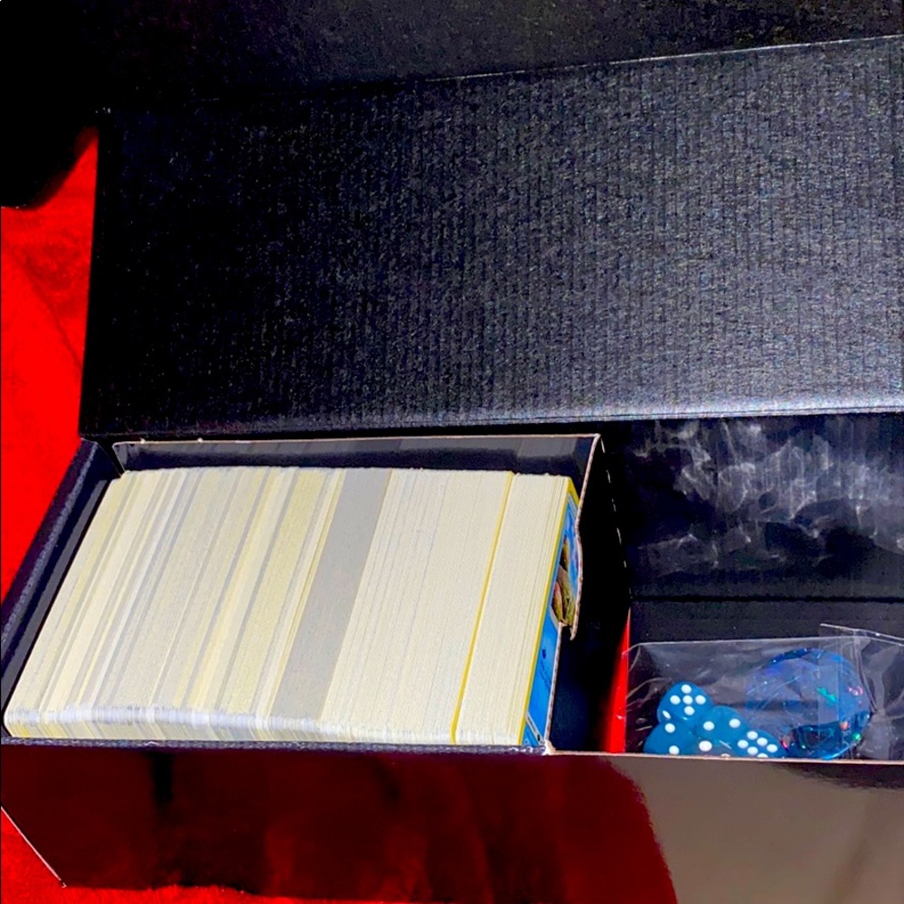 200 Pokémon Cards